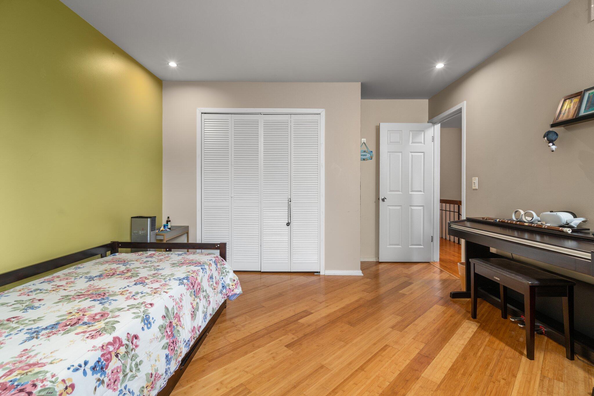 1028 Greenhills Drive