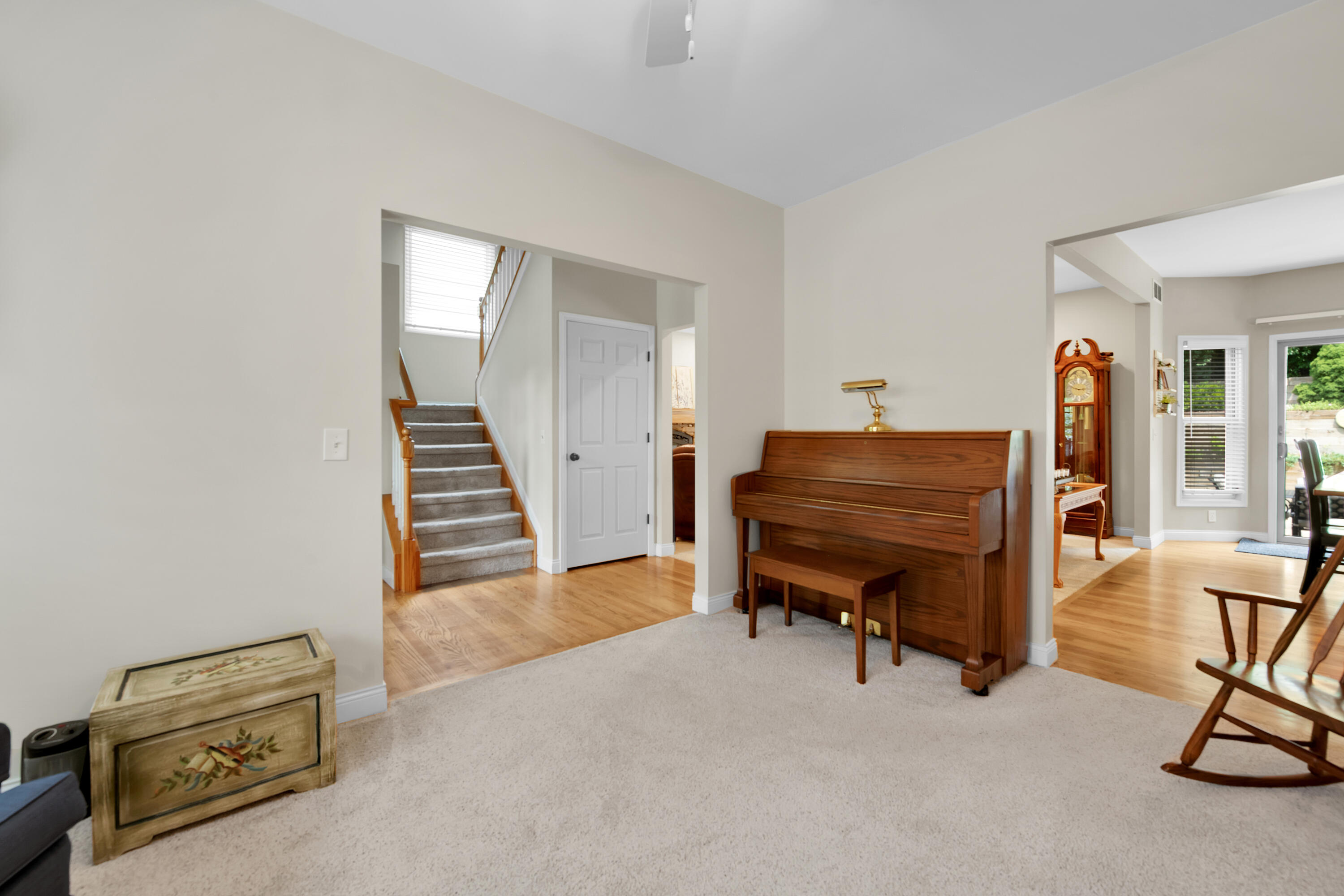 921 Lincoln Drive