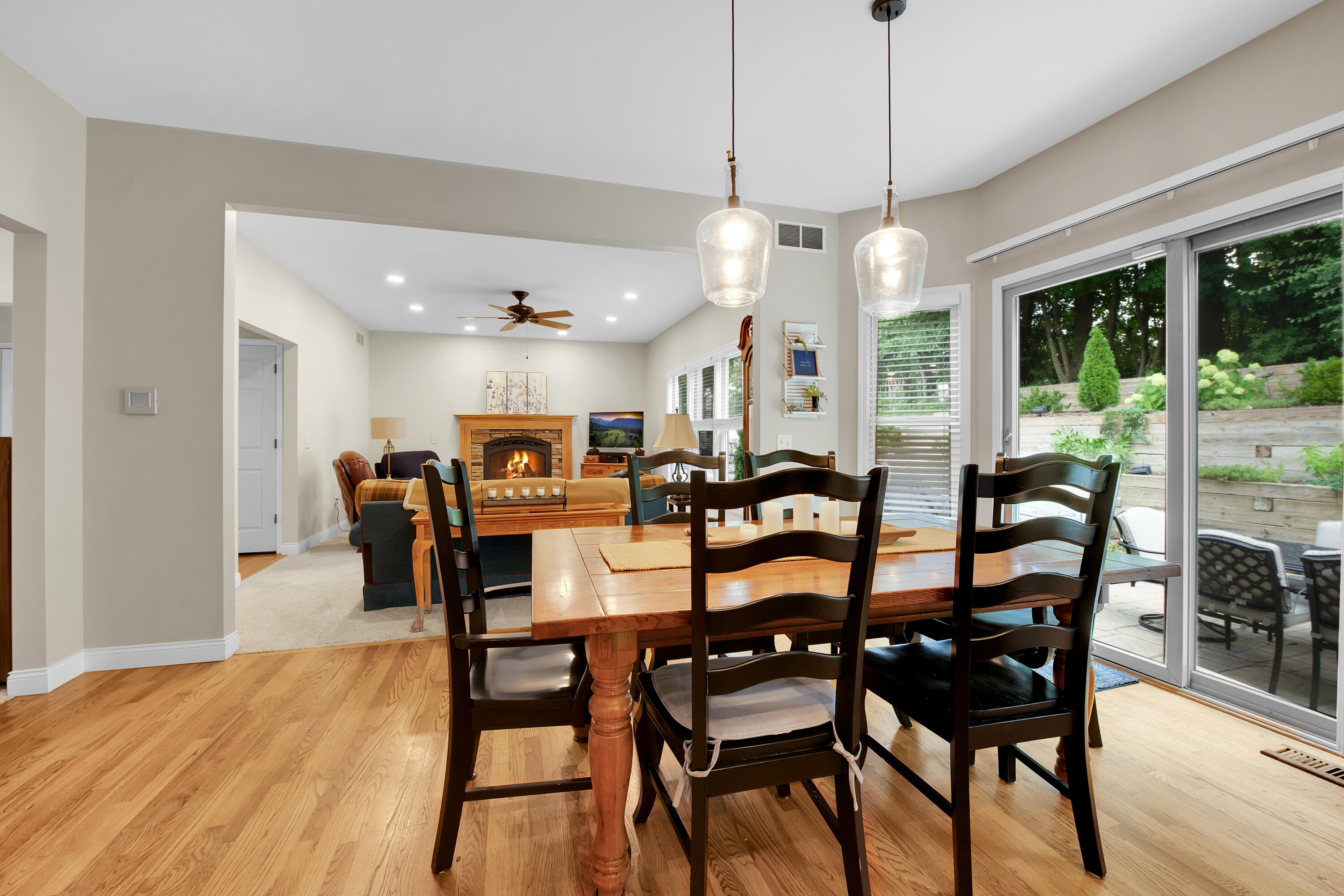 921 Lincoln Drive