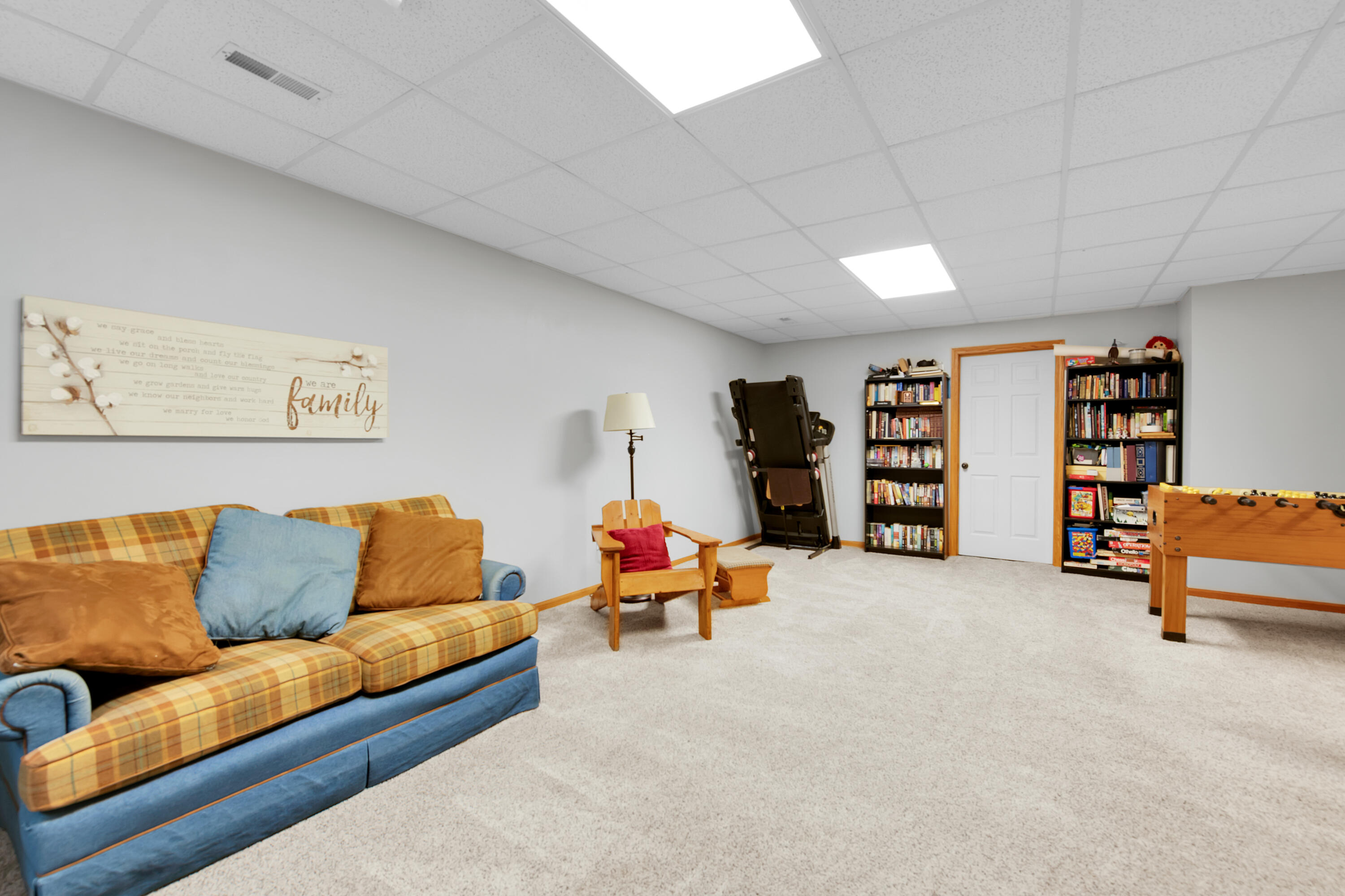 921 Lincoln Drive