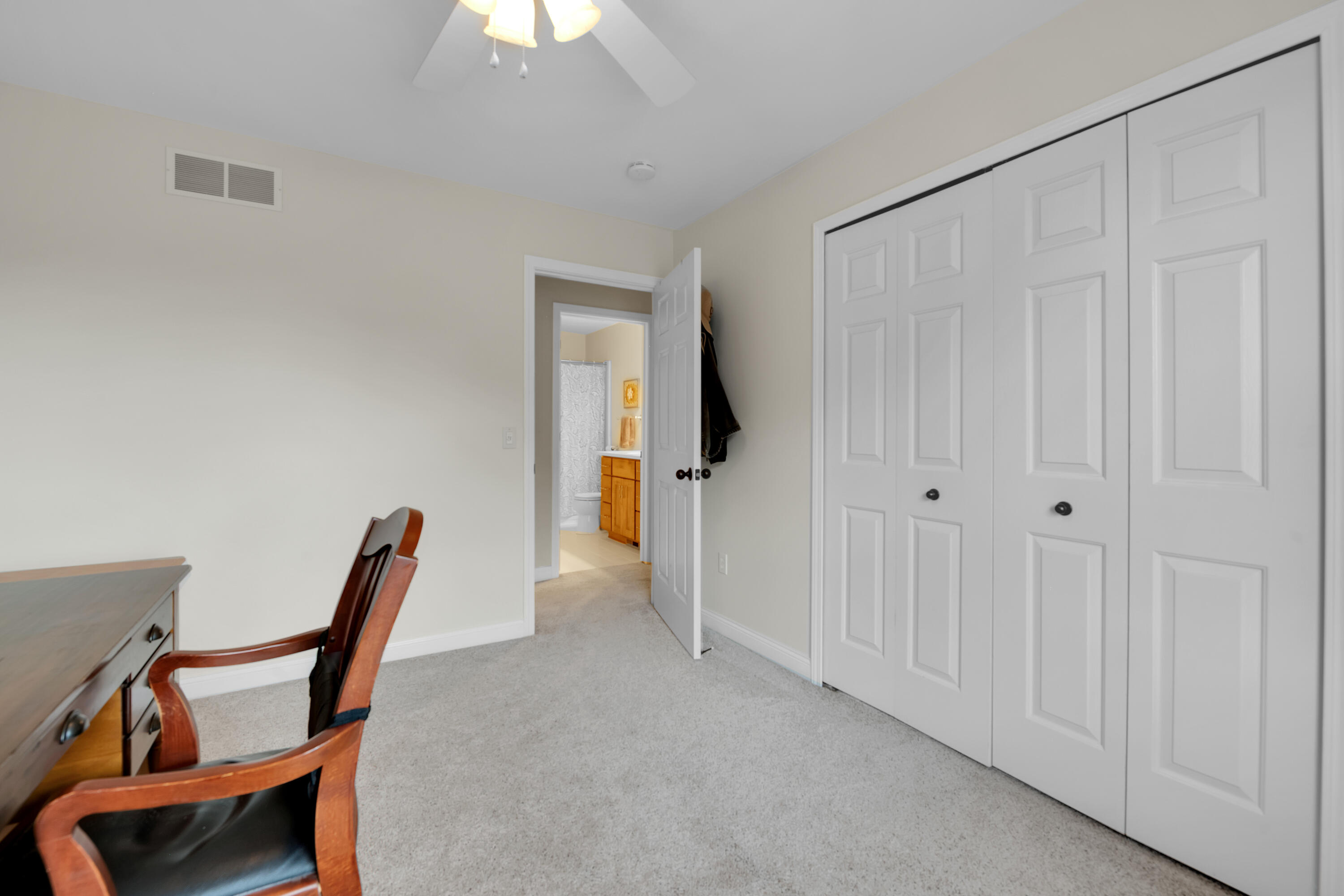 921 Lincoln Drive