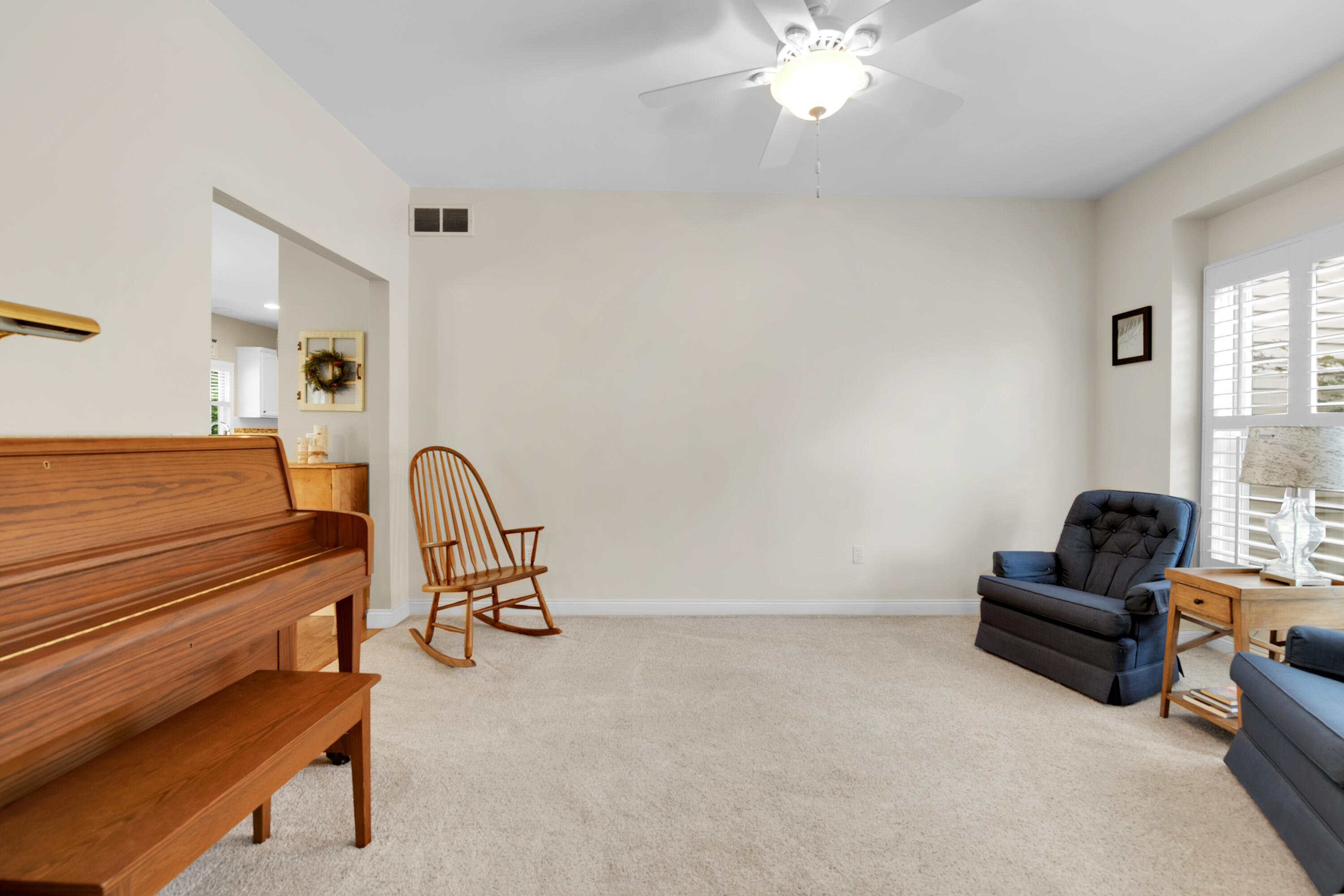 921 Lincoln Drive