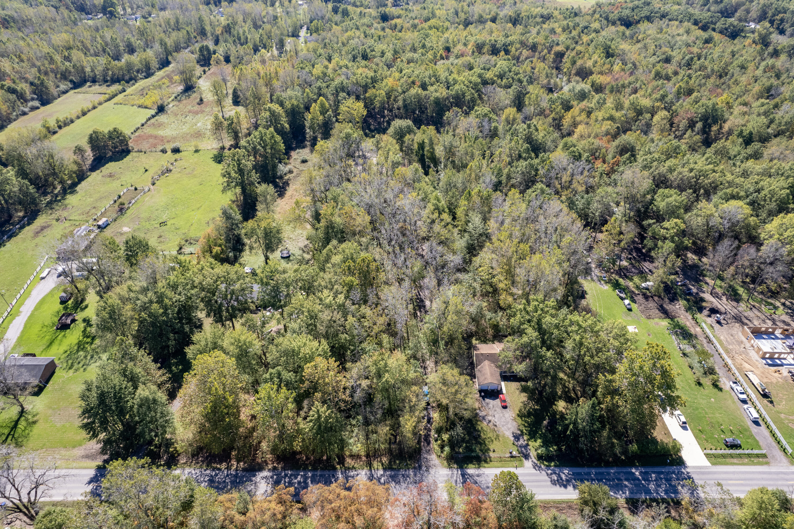 8283 Oakville Waltz Road