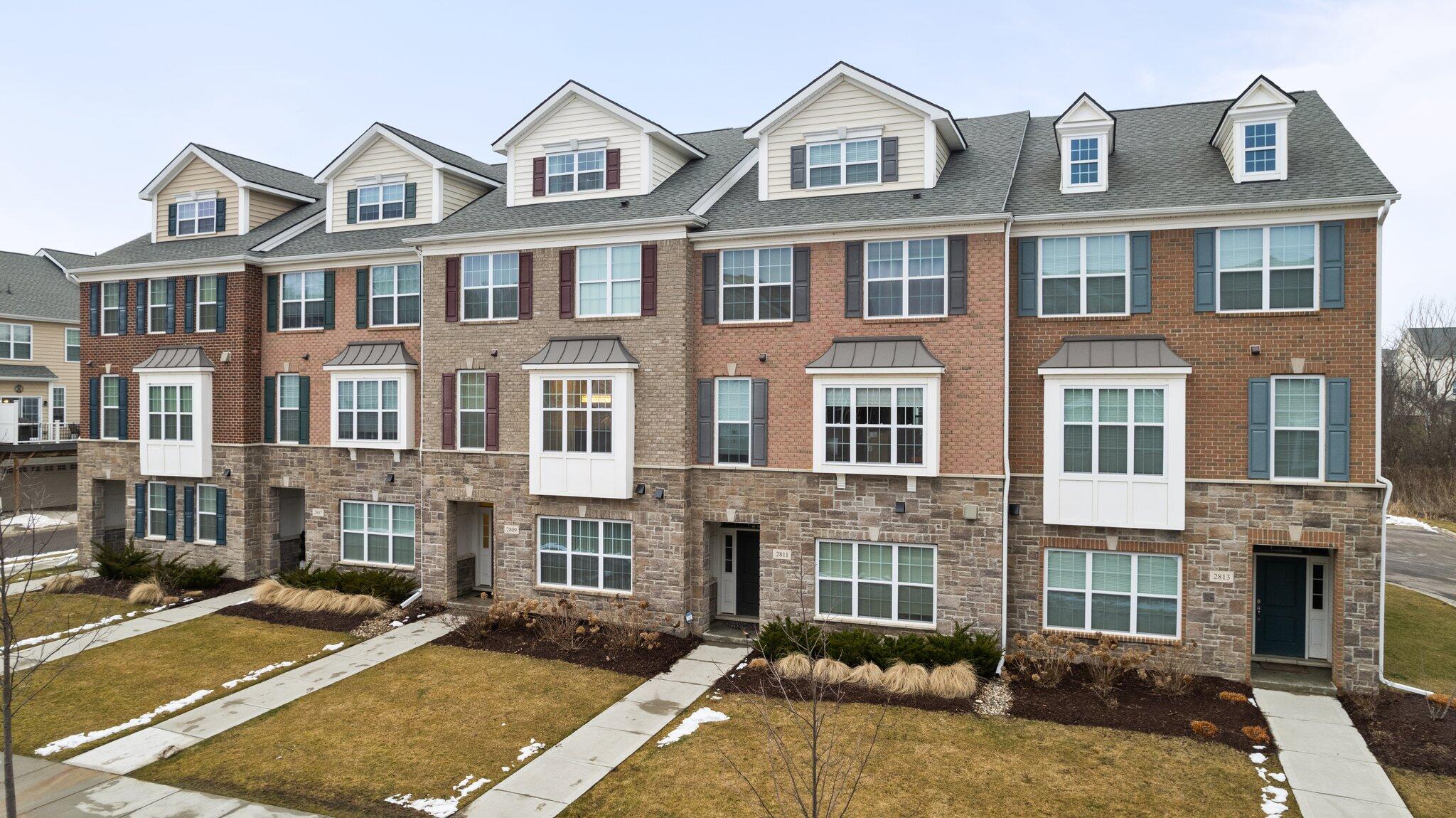 2809 Rathmore Lane