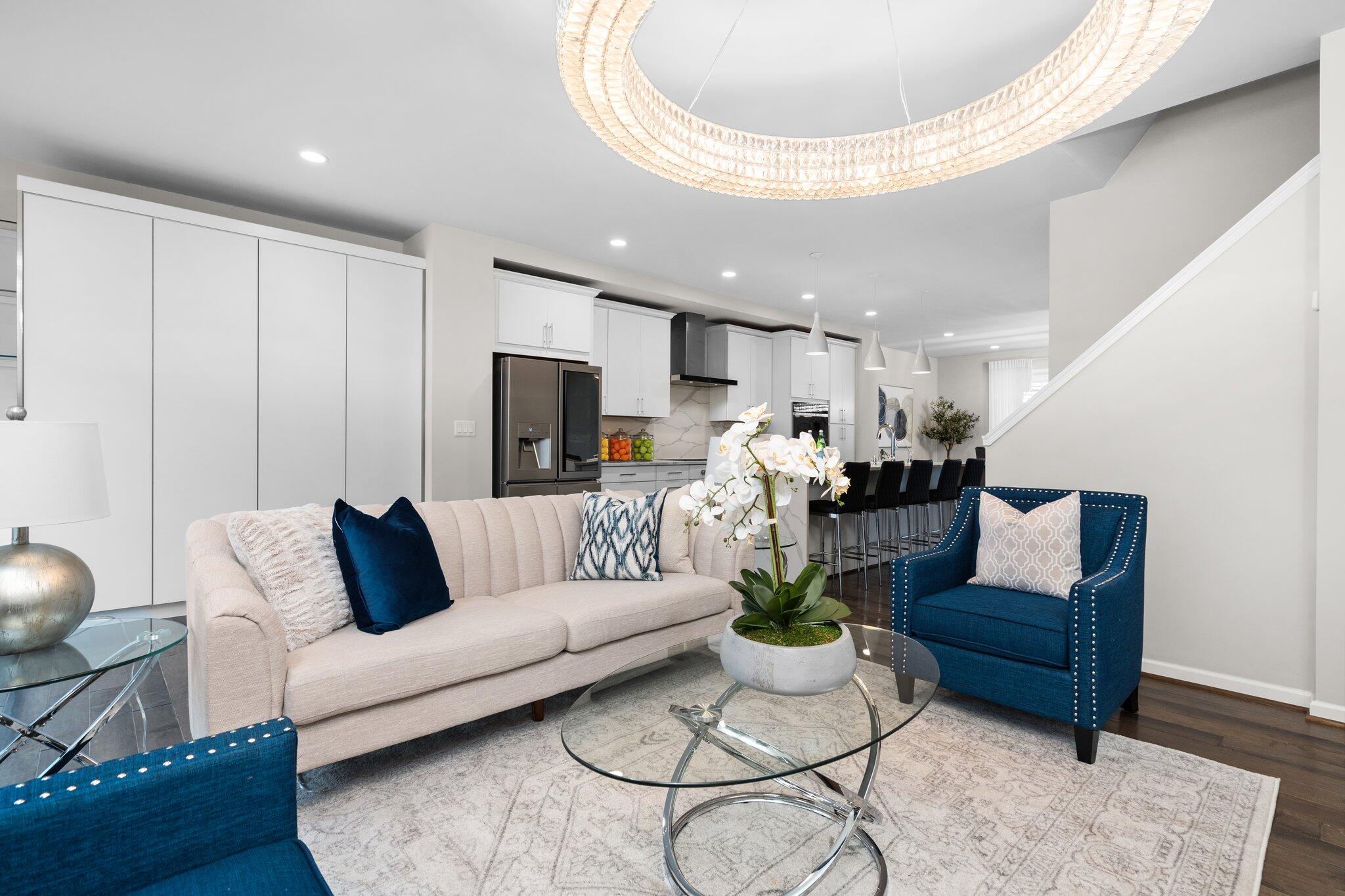 2809 Rathmore Lane