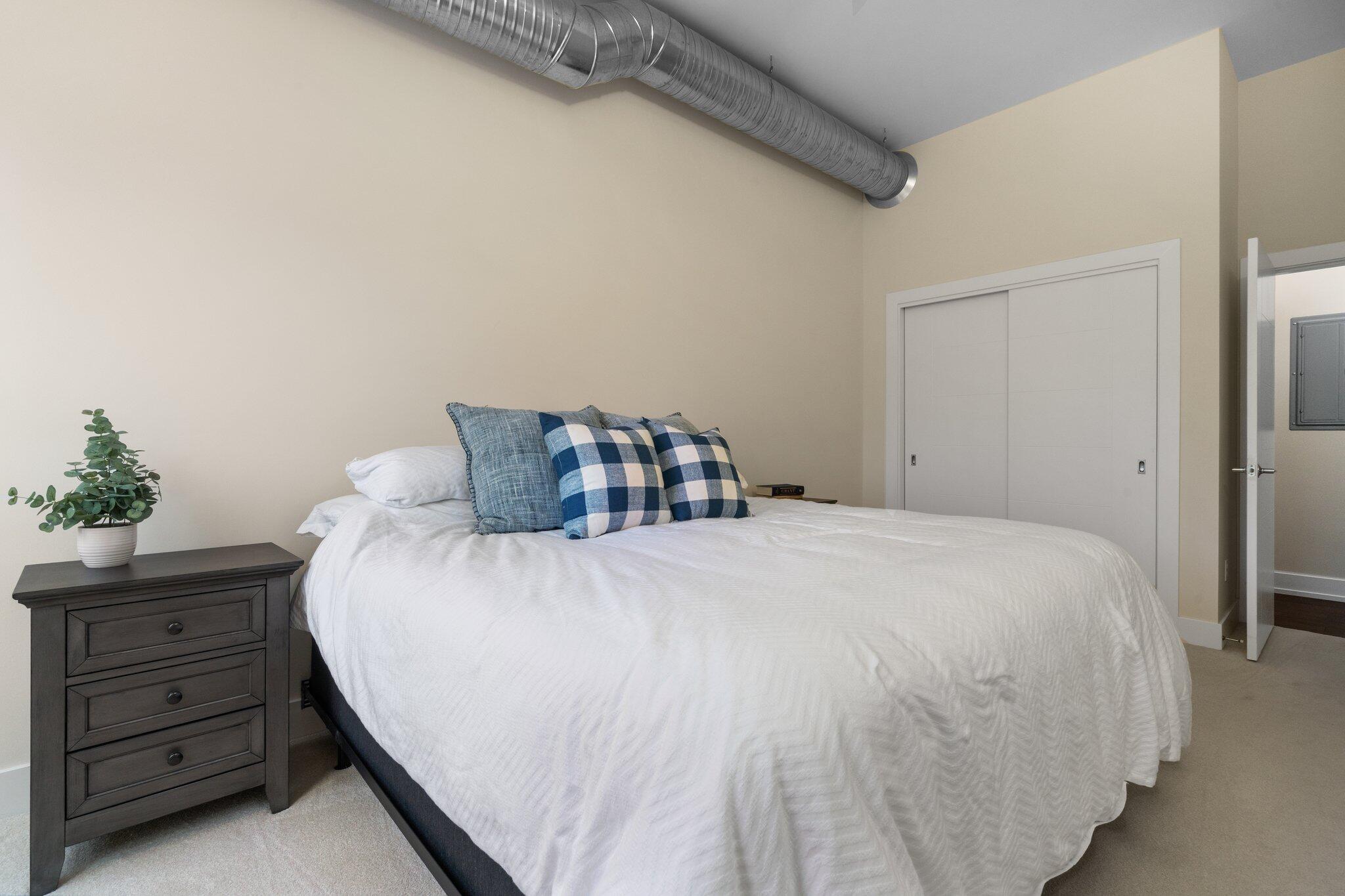 410 N First St 207