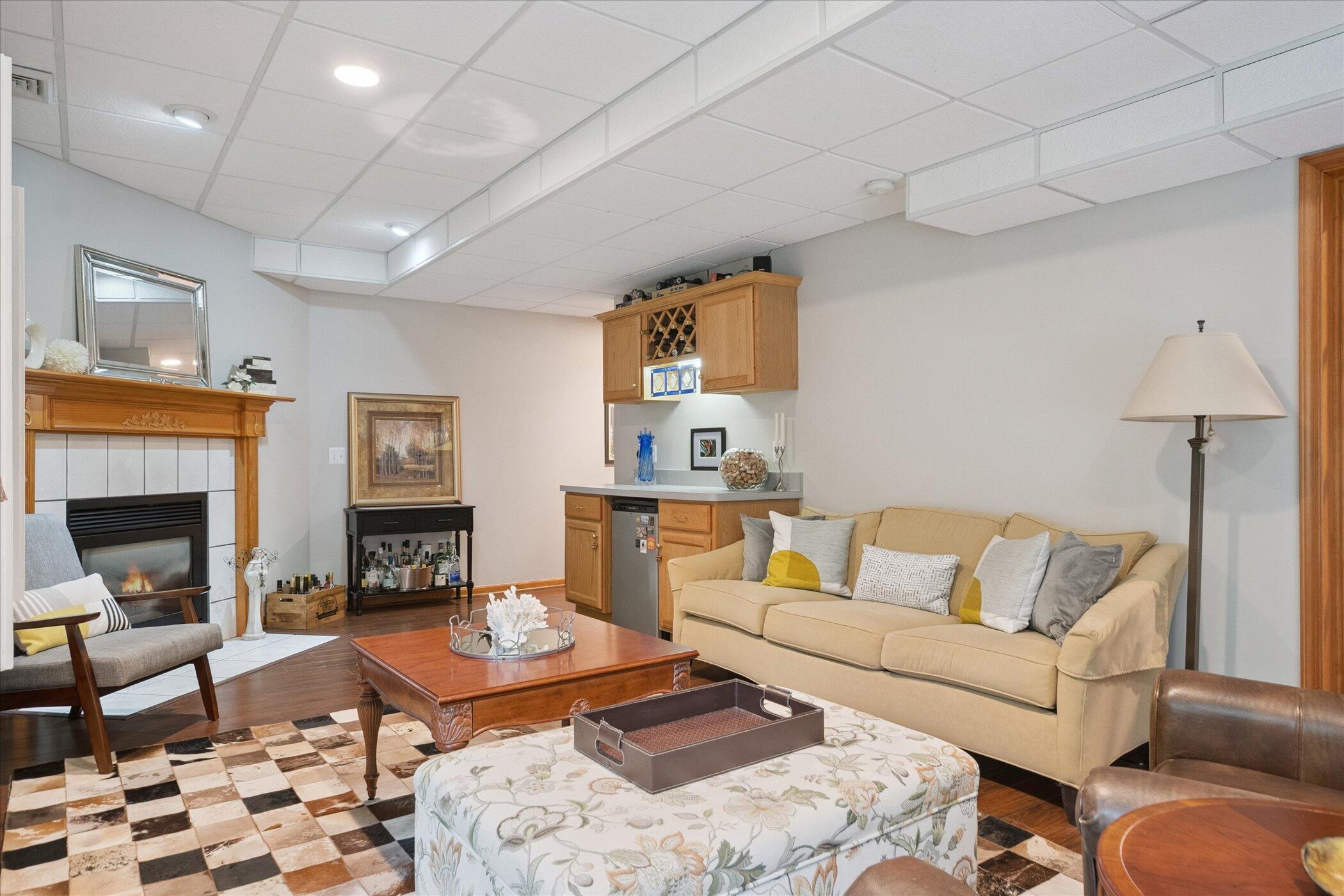 7204 Autumn Wood Dr. Drive