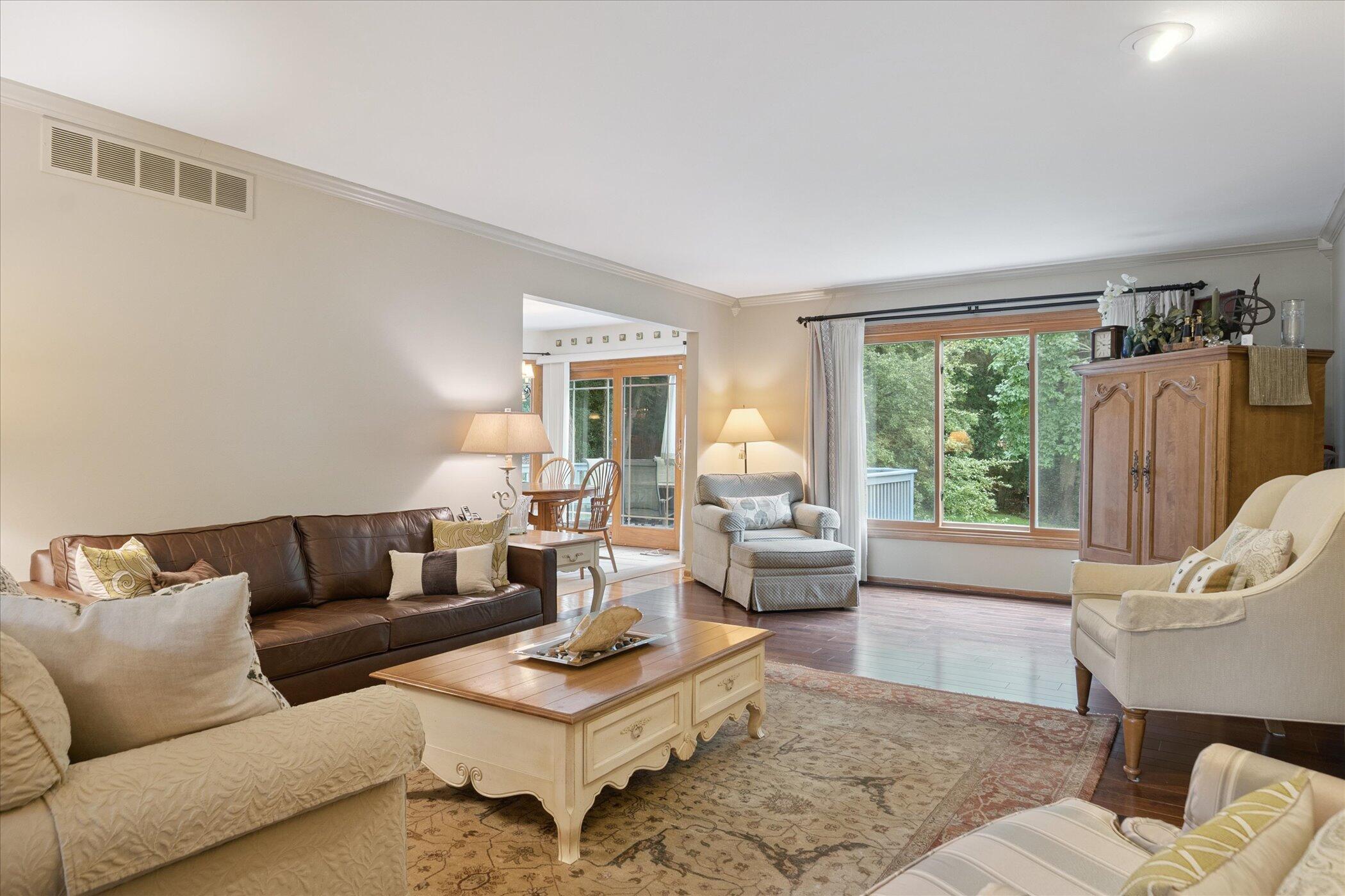 7204 Autumn Wood Dr. Drive