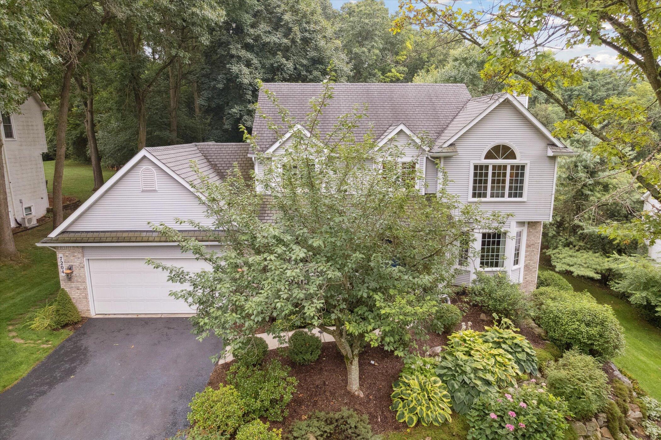 7204 Autumn Wood Dr. Drive