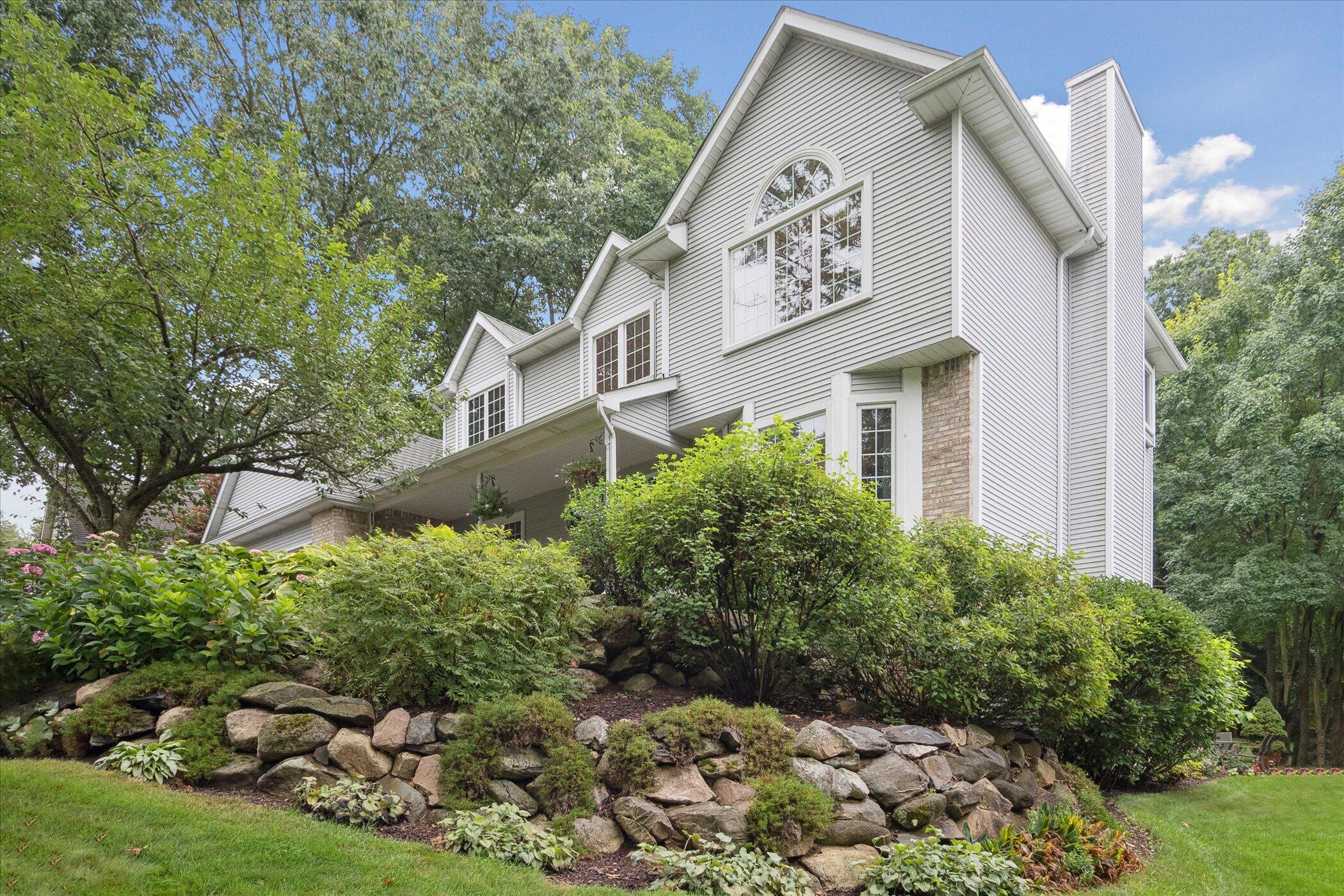 7204 Autumn Wood Dr. Drive