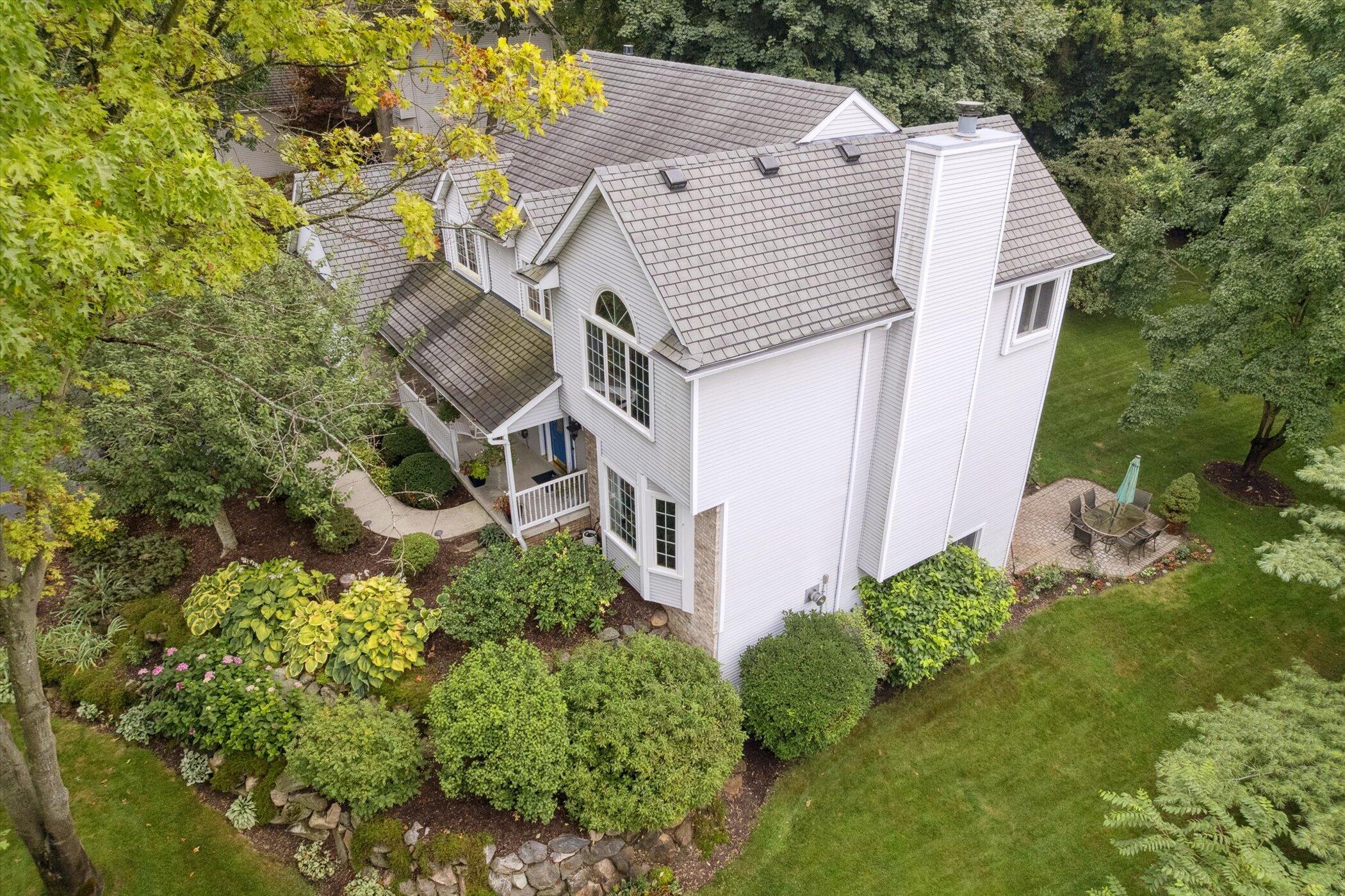 7204 Autumn Wood Dr. Drive