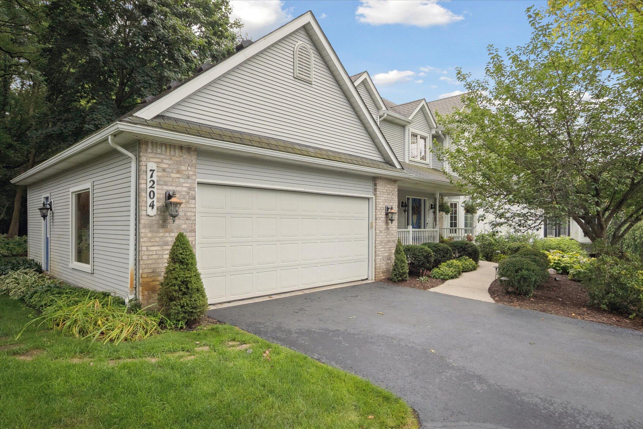 7204 Autumn Wood Dr. Drive