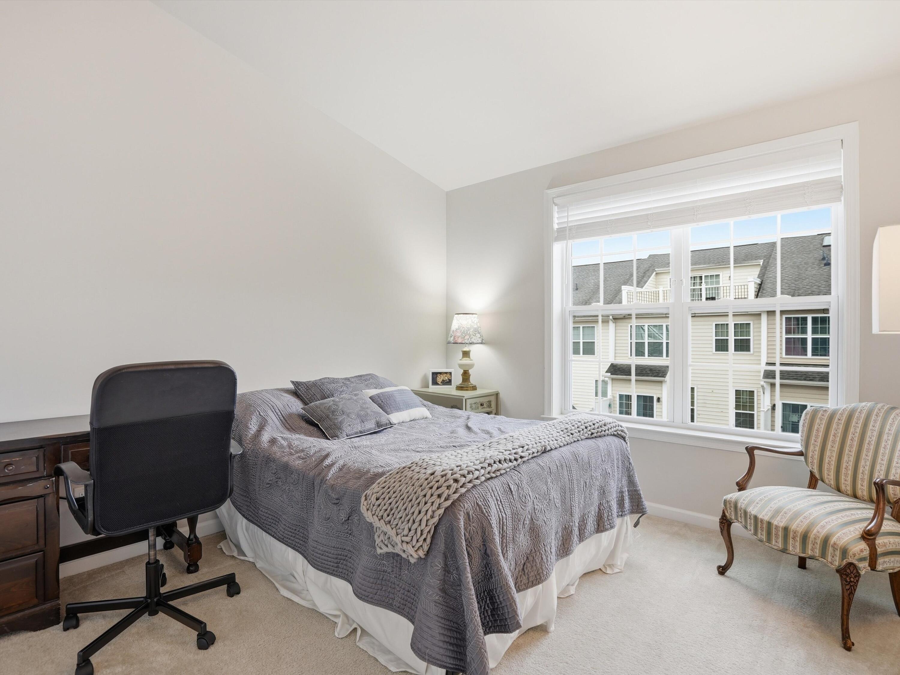2768 Ashcombe Drive