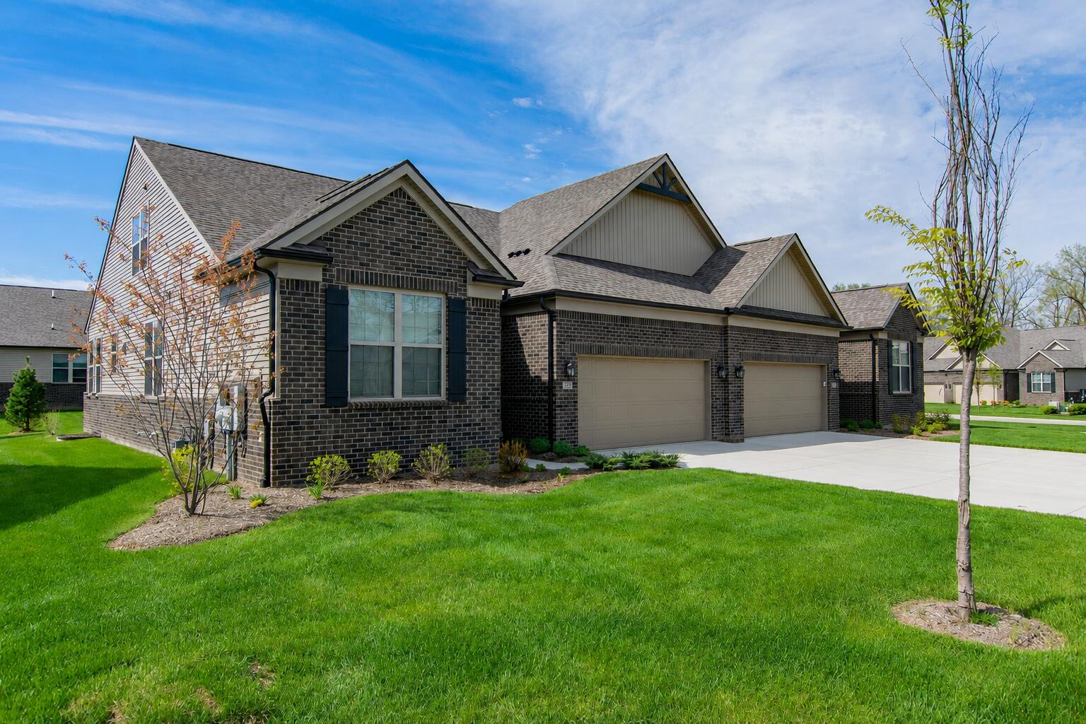 723 W Spaniel Drive