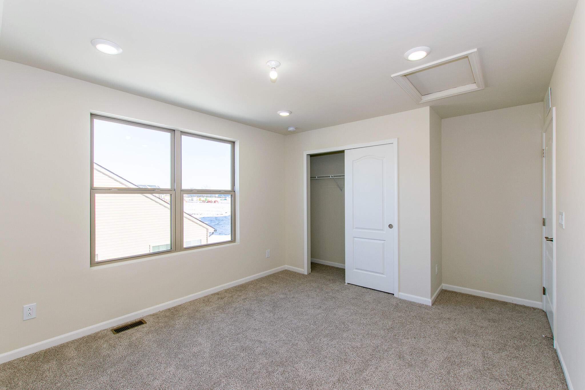 723 W Spaniel Drive