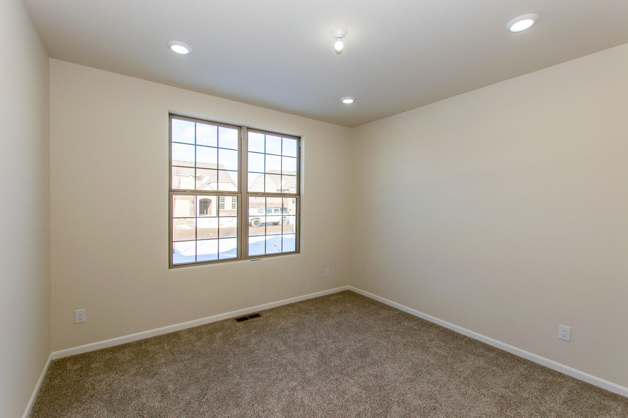 723 W Spaniel Drive