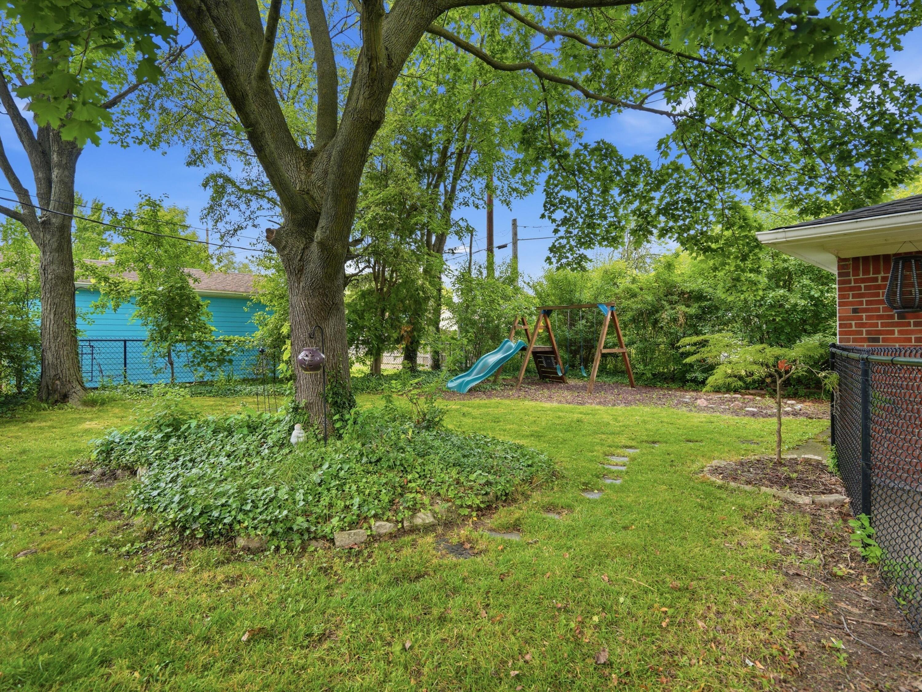1712 Sanford Place
