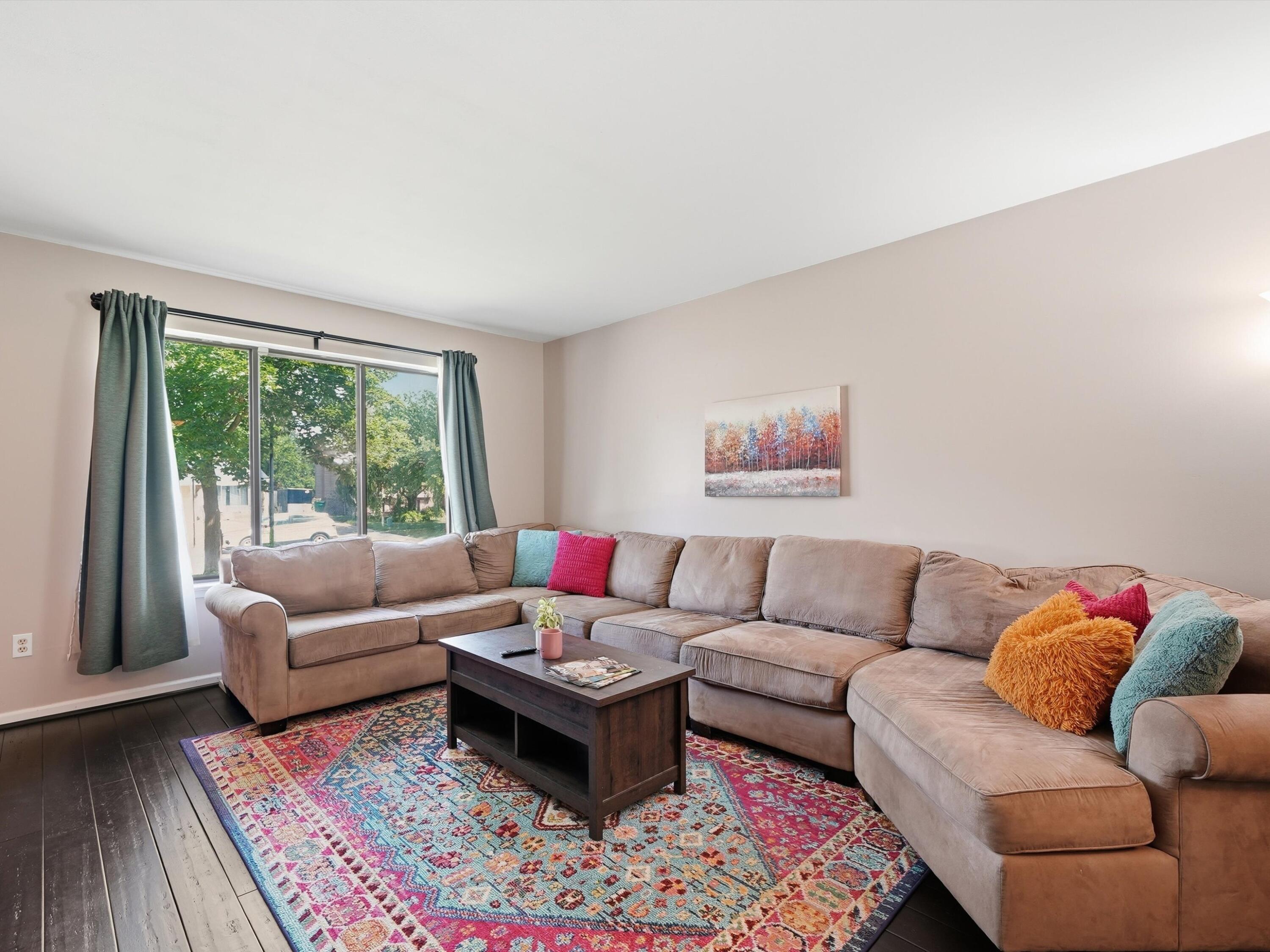 1127 Rue Deauville Boulevard