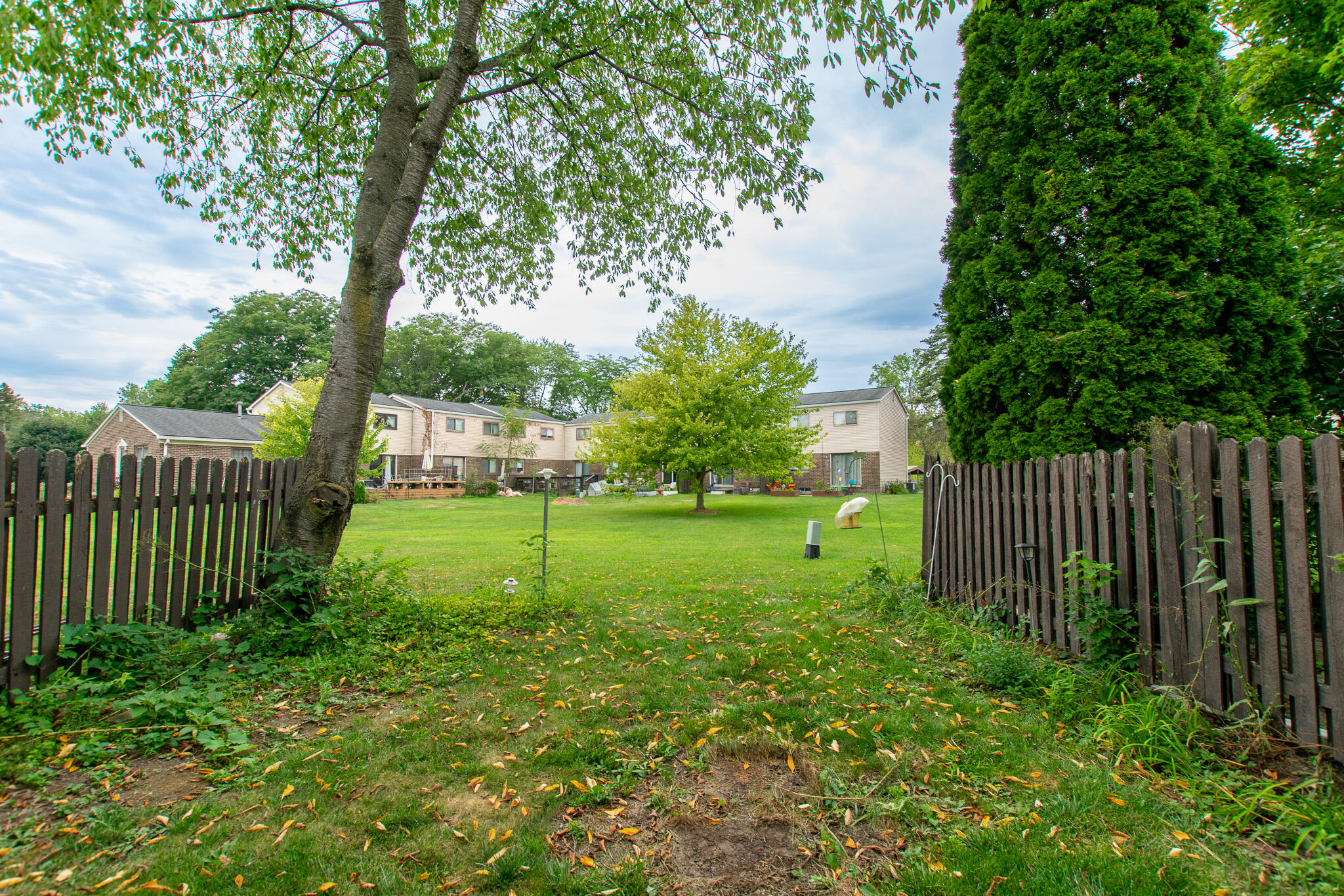 8387 Lakeview Court