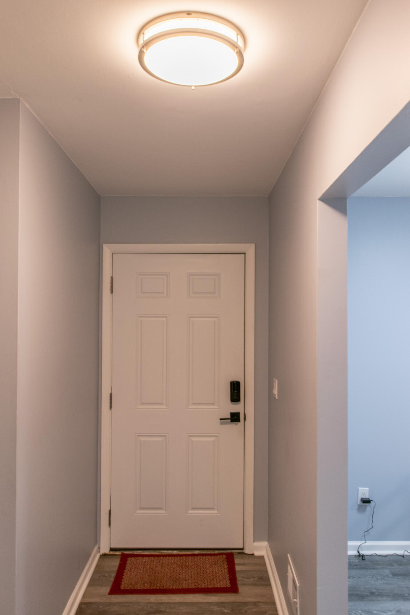 8387 Lakeview Court
