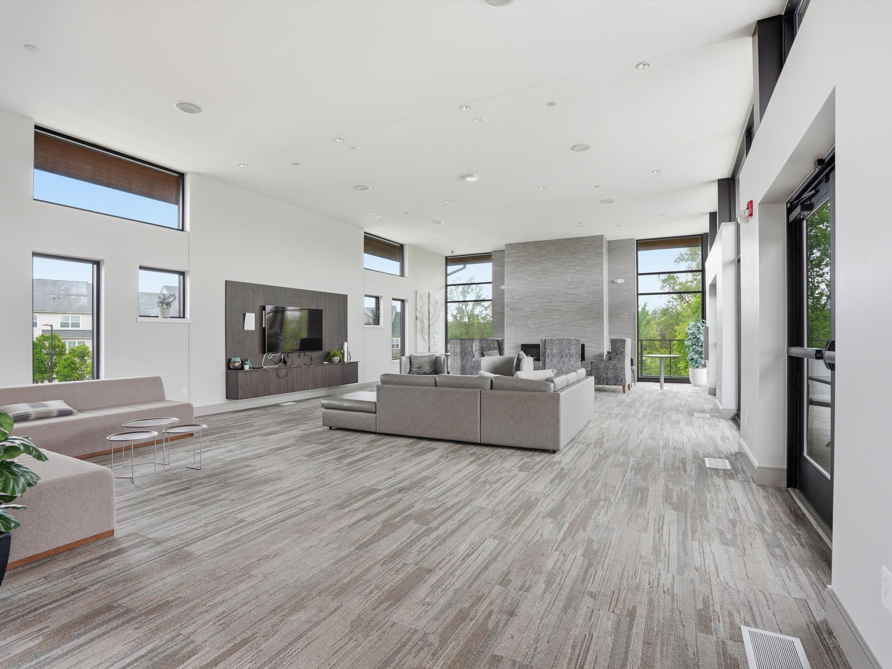 2768 Ashcombe Drive