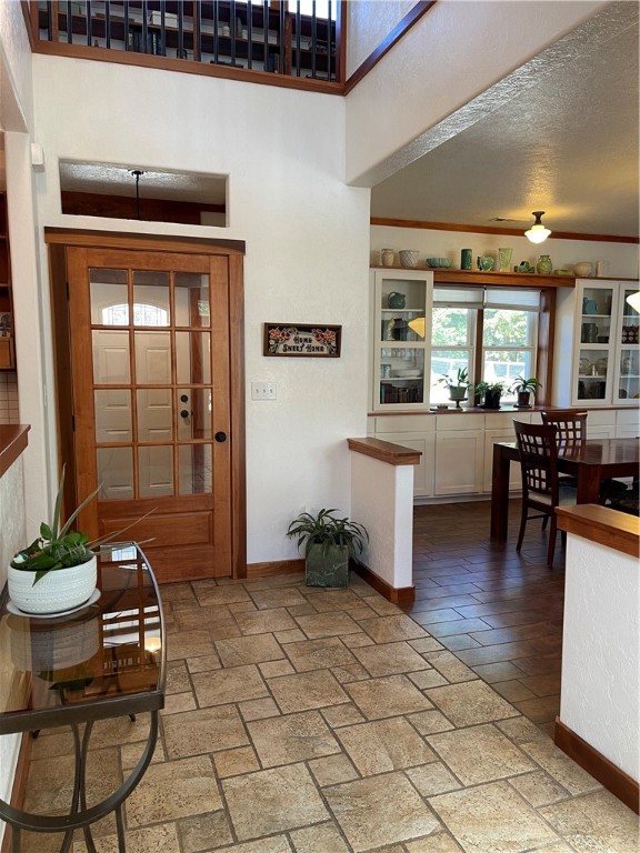 12692 Oak Knoll Circle