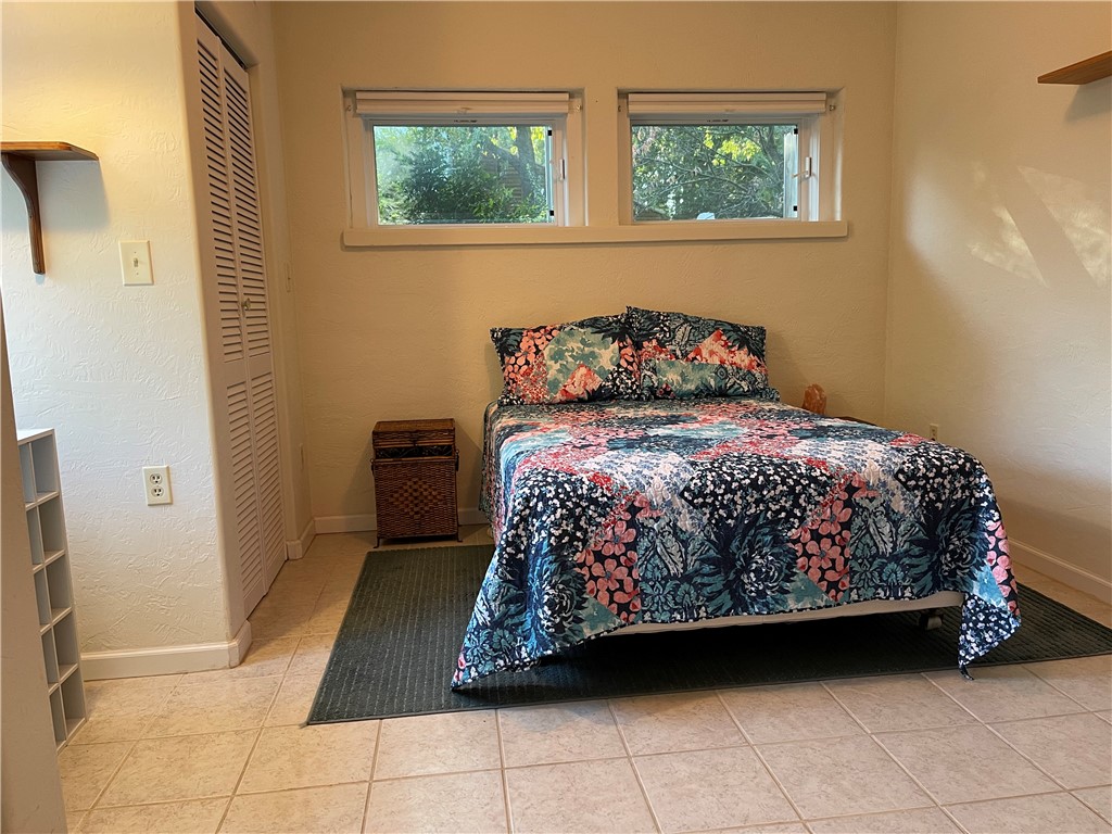 12692 Oak Knoll Circle