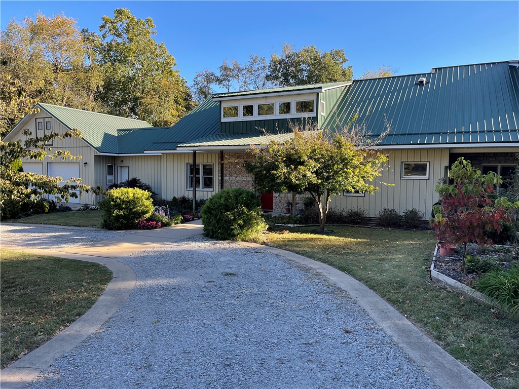 12692 Oak Knoll Circle