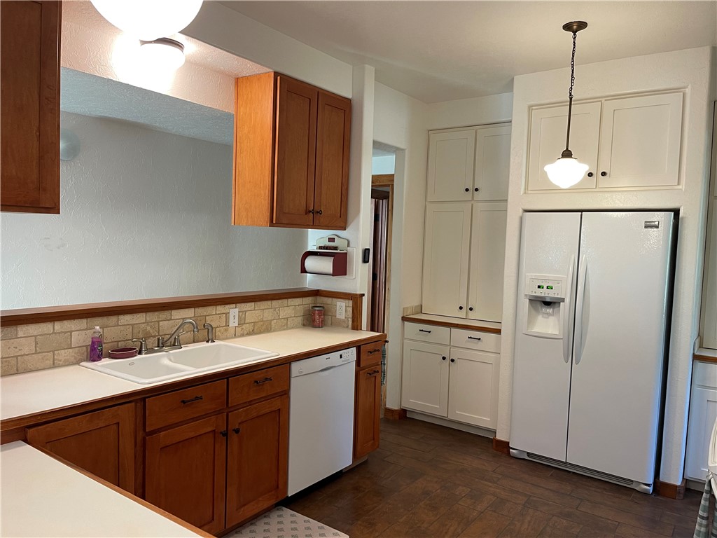 12692 Oak Knoll Circle