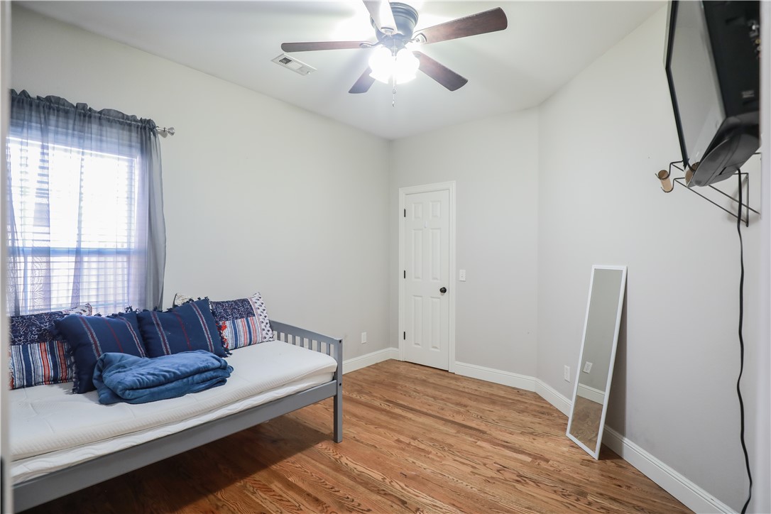 5509 S Braebourne Road