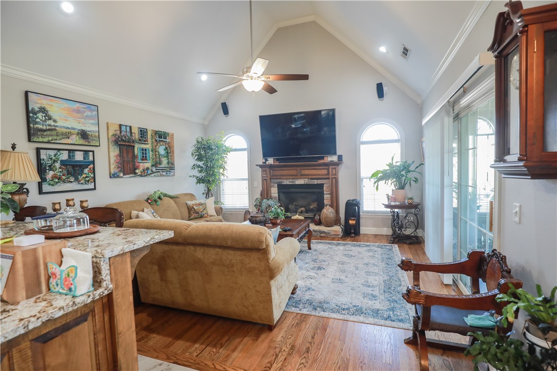 5509 S Braebourne Road