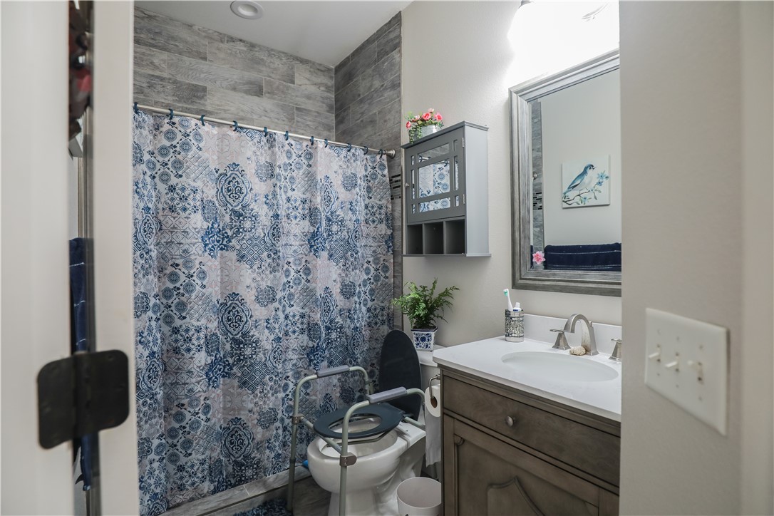 5509 S Braebourne Road