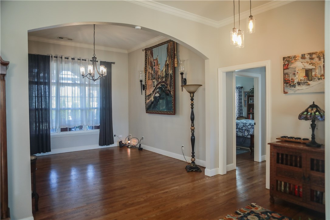 5509 S Braebourne Road