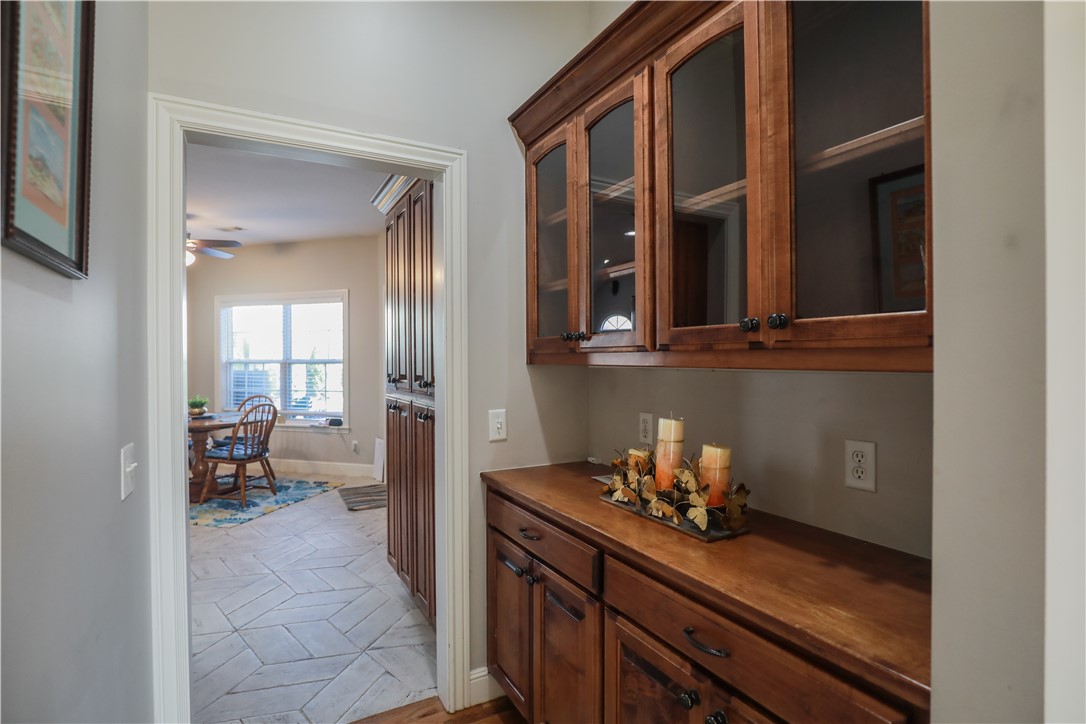 5509 S Braebourne Road