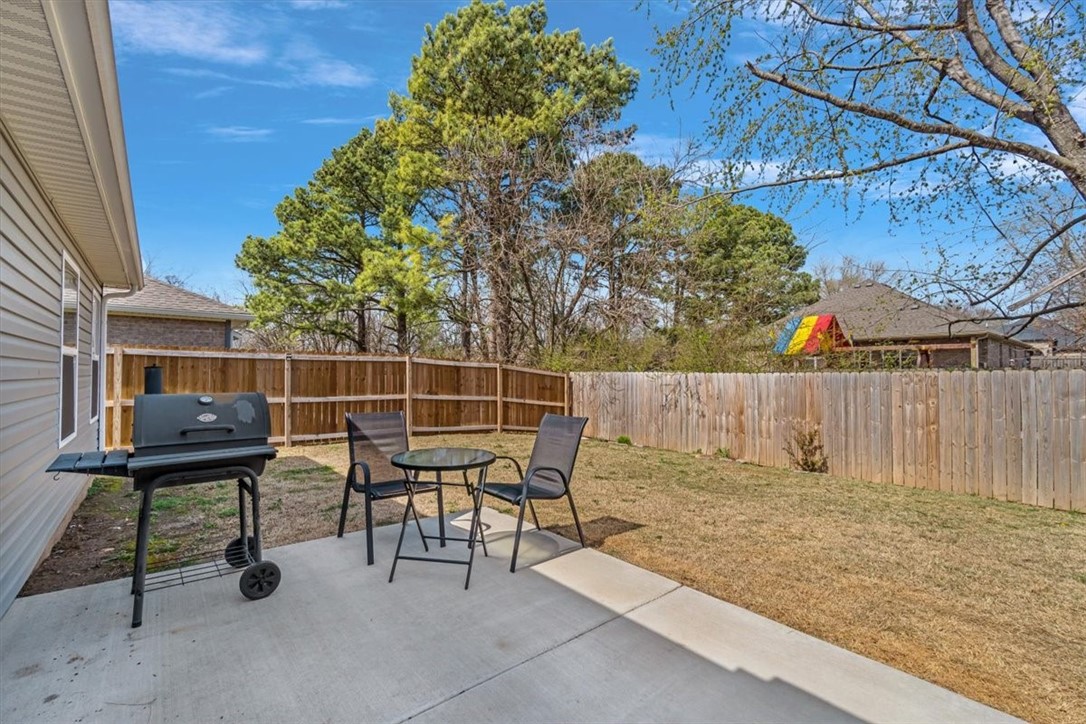 406 Sagebrush Avenue