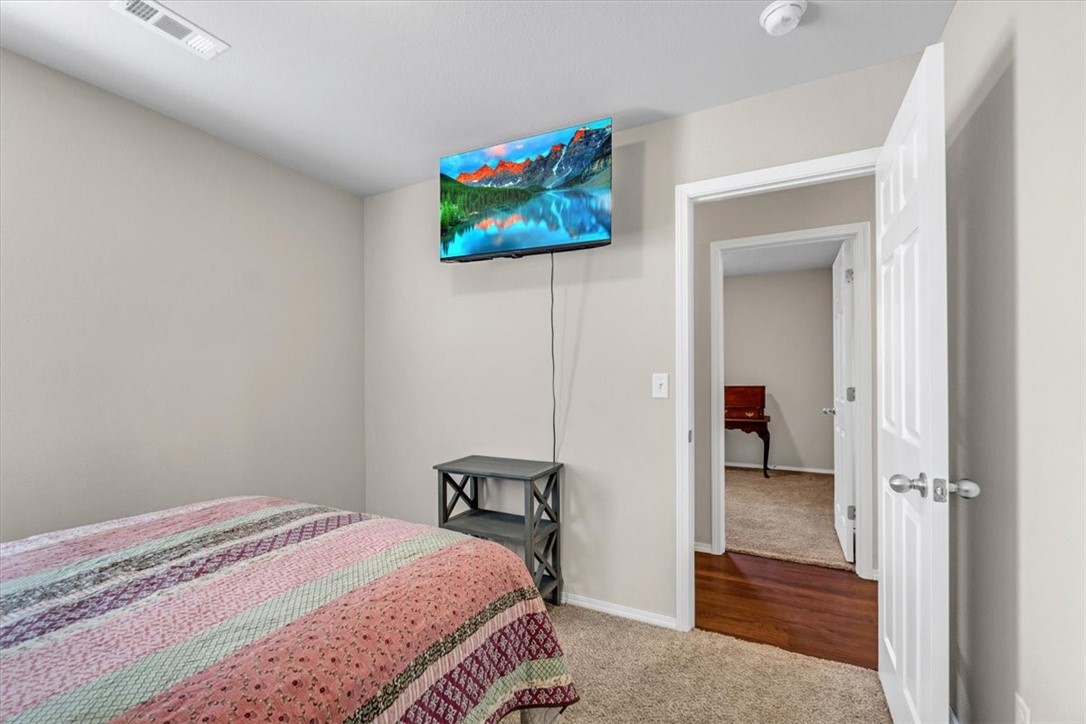 406 Sagebrush Avenue