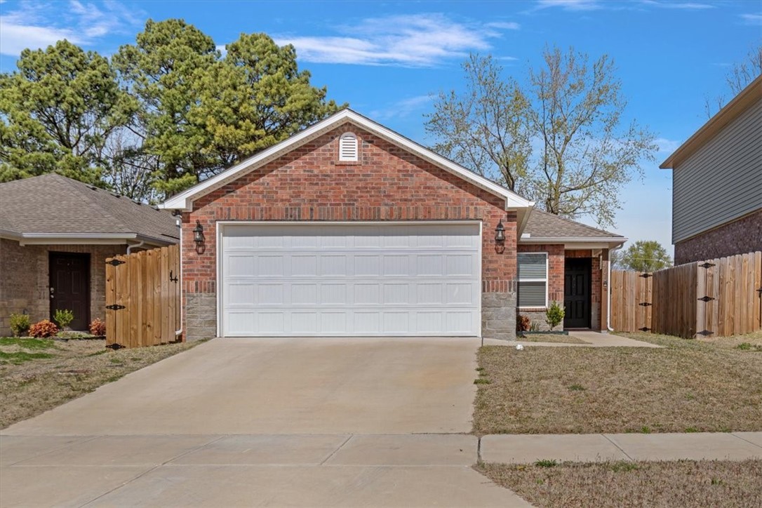 406 Sagebrush Avenue