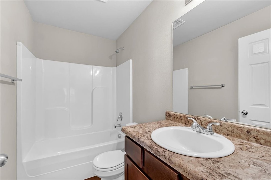 406 Sagebrush Avenue