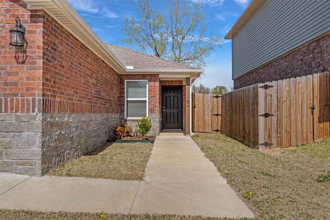 406 Sagebrush Avenue