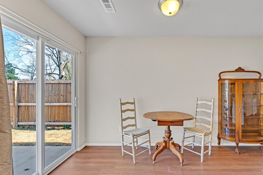 406 Sagebrush Avenue