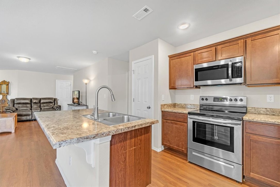 406 Sagebrush Avenue