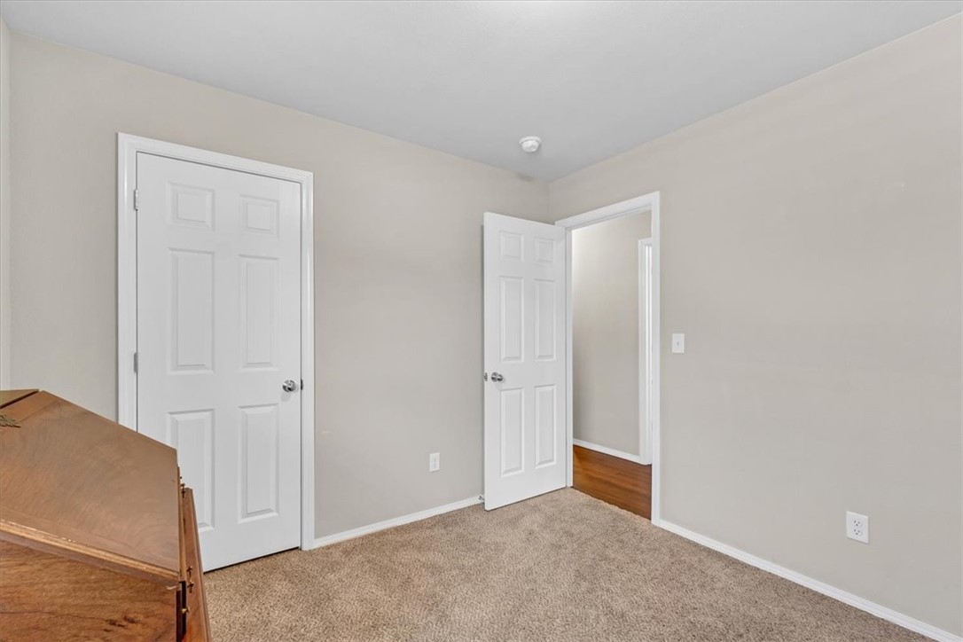 406 Sagebrush Avenue