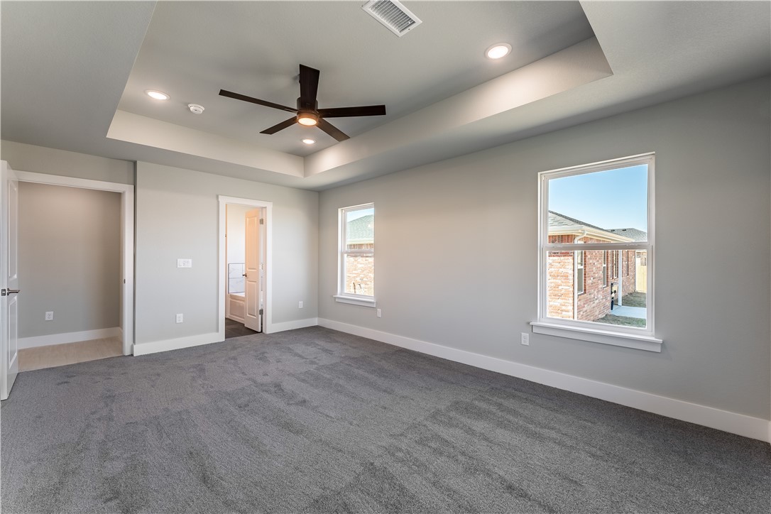 1028 Autumn Royal Avenue