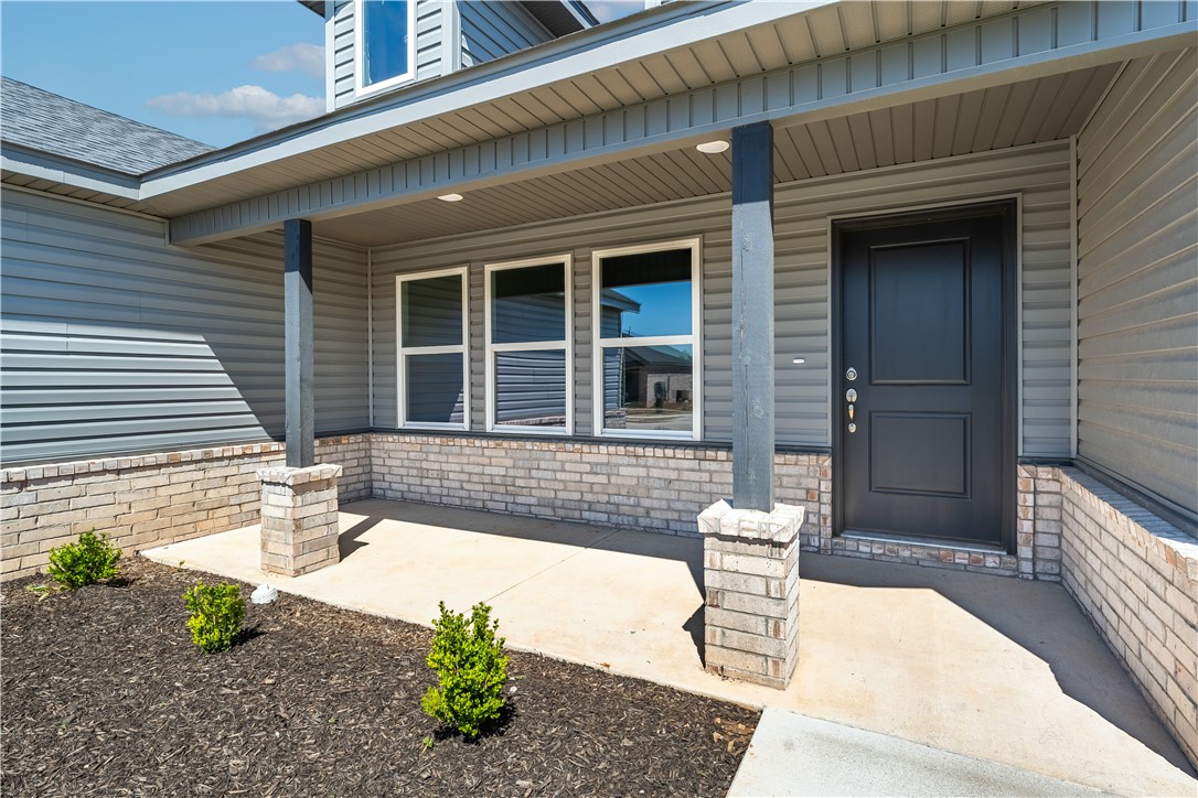 1028 Autumn Royal Avenue