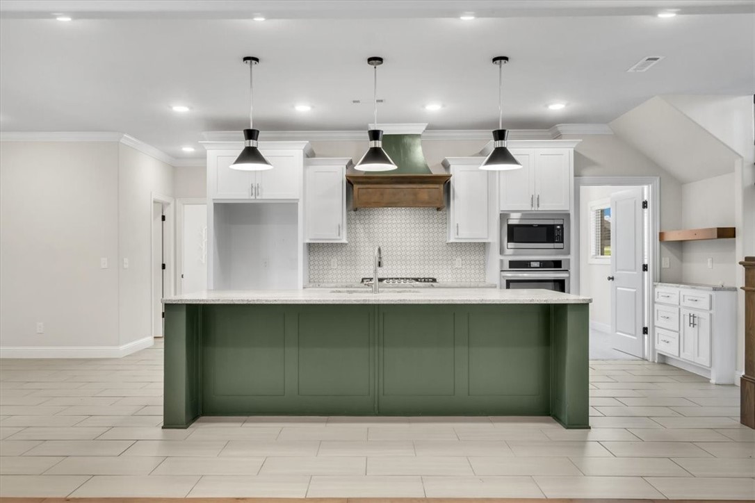 816 Flycatcher Trace