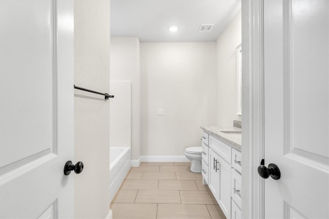 816 Flycatcher Trace