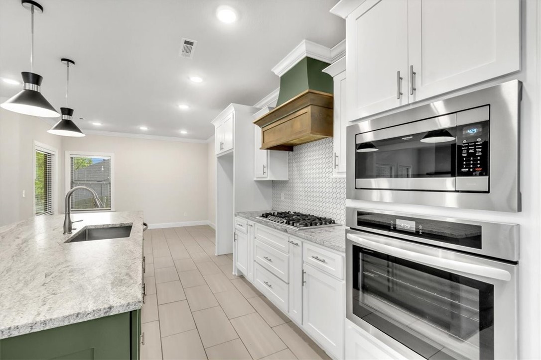 816 Flycatcher Trace