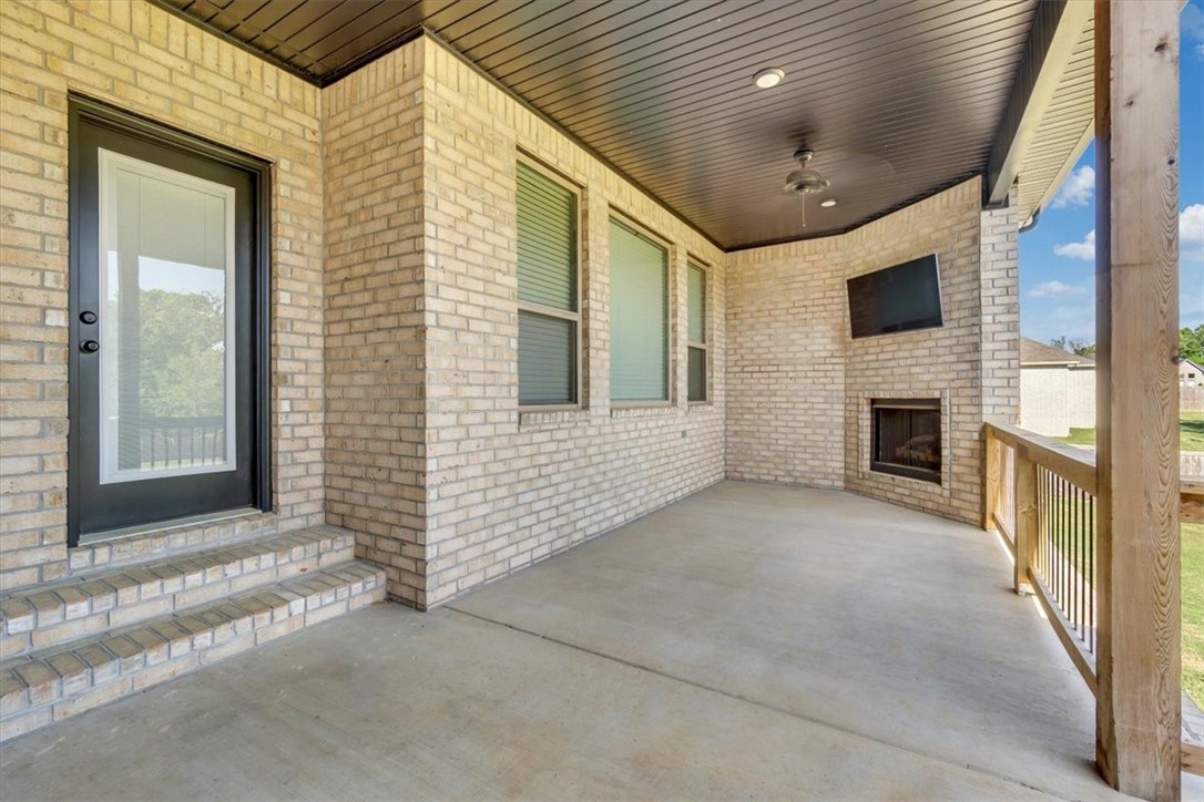 816 Flycatcher Trace