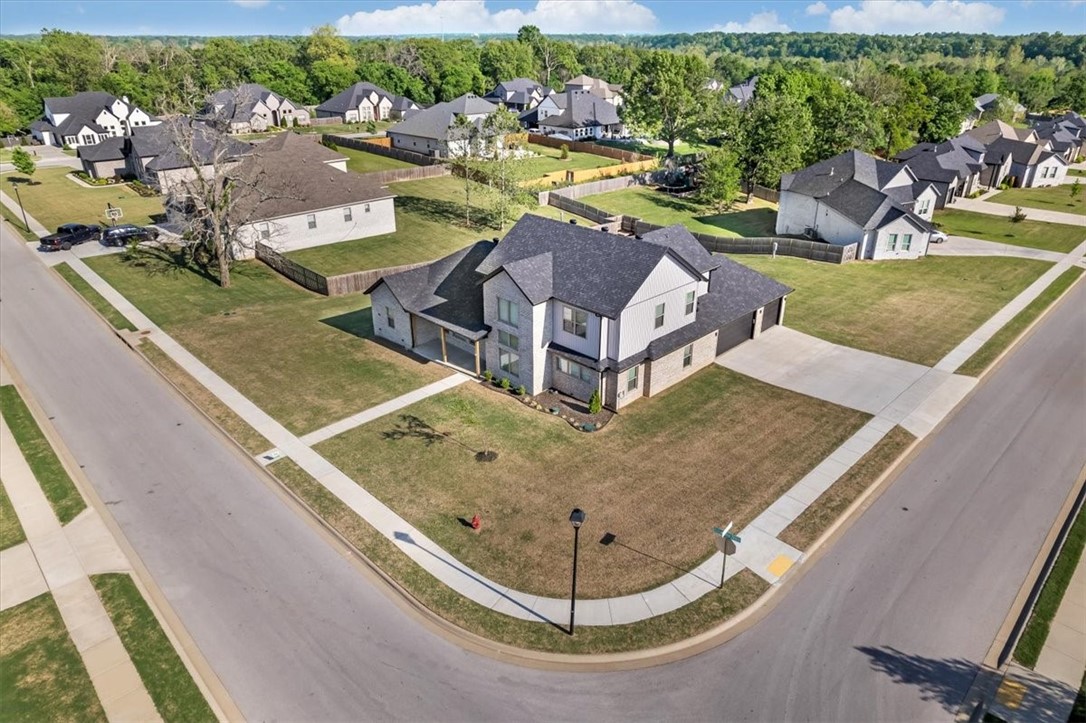 816 Flycatcher Trace