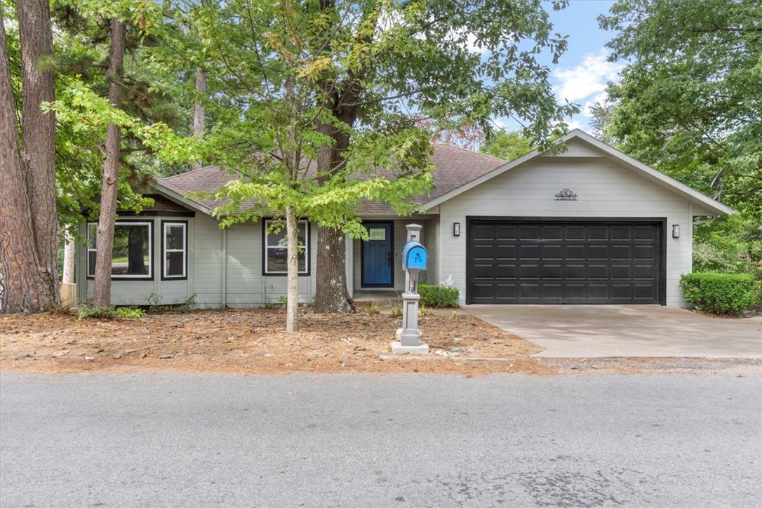 21 Tibberton Circle Drive